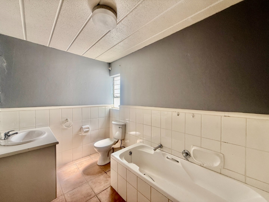 3 Bedroom Property for Sale in Caribbean Beach Club North West